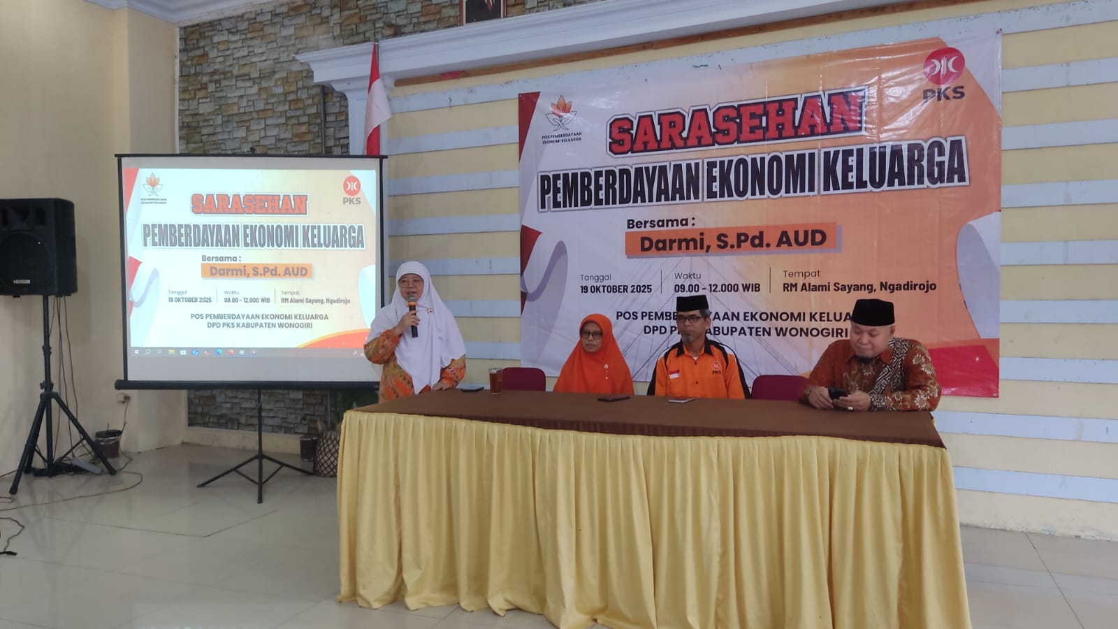 PKS Wonogiri Gelar Pelatihan Pemberdayaan Ekonomi Keluarga Bersama Ustadzah Darmi, S.E.
