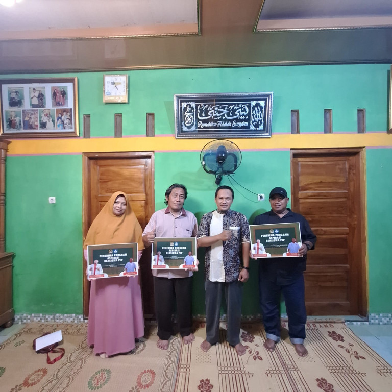 DPC PKS Selogiri Fasilitasi Penyerahan Program PIP 2025 Aspirasi Anggota DPR RI Hamid Noor Yasin